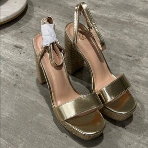New York & Company Raffia Platform Gold Heels size 10